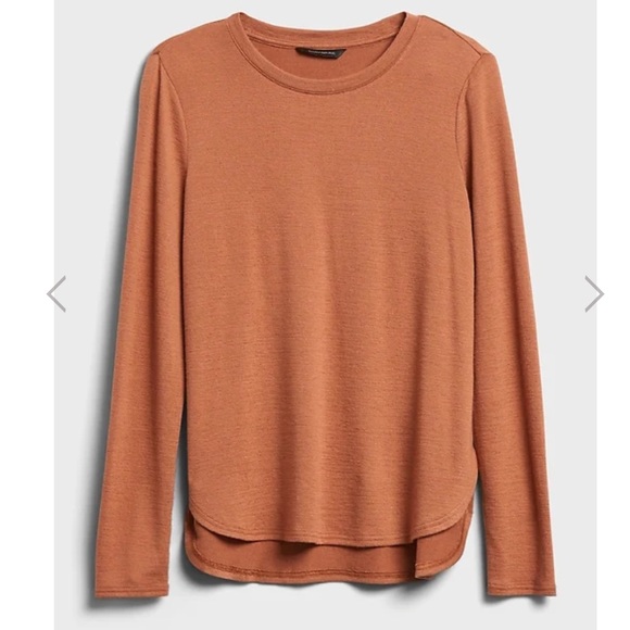Banana Republic Sweaters - NWT BANANA REPUBLIC LUXESPUN SOFT LONG SLEEVE SHIRT